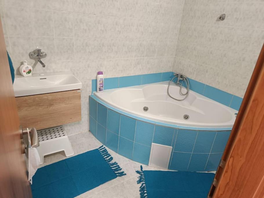 Cervena Cesta Apartment Kunovice Luaran gambar