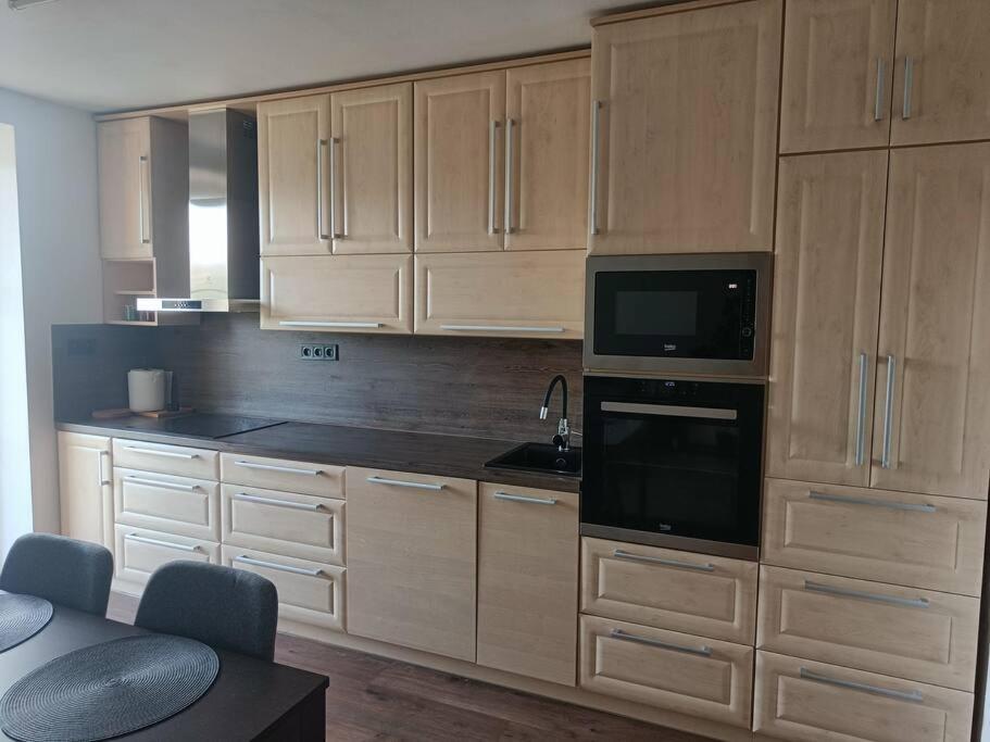 Cervena Cesta Apartment Kunovice Luaran gambar